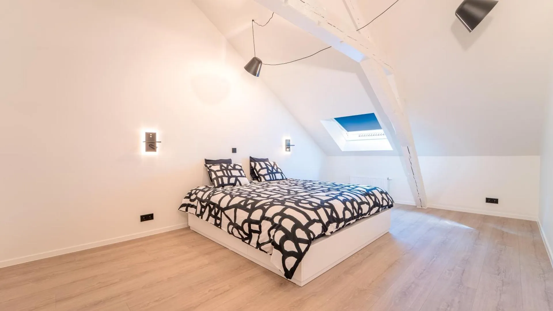 Zilter - Groot Duplex Appartement Met Terras Oostende Lejlighed